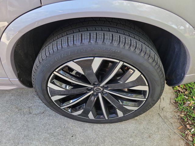 2026 Volvo XC90 Plus, B6 AWD Gas (mild hybrid), Gasoline, Bright, 7 Seats