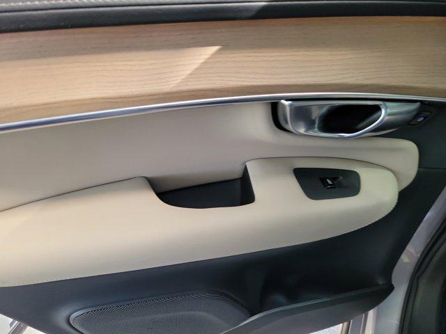 2026 Volvo XC90 Plus, B6 AWD Gas (mild hybrid), Gasoline, Bright, 7 Seats