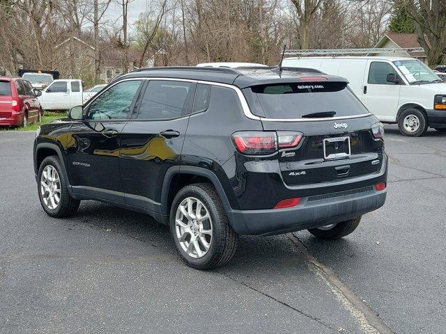 2022 Jeep Compass Latitude Lux 4x4