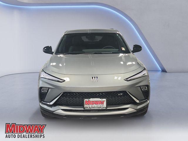 2026 Buick NV Sport Touring FWD