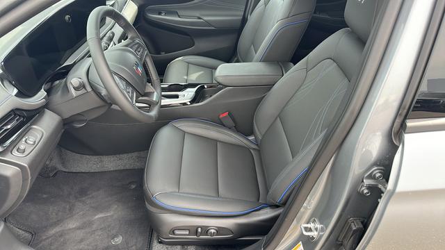 2026 Buick NV Sport Touring FWD