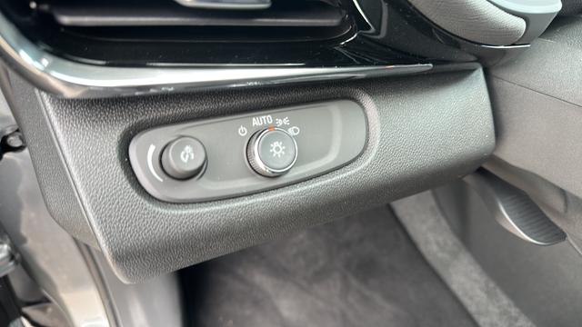 2026 Buick NV Sport Touring FWD