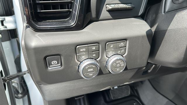 2026 GMC Sierra 3500HD Crew Cab, Long Bed, AT4, 4WD