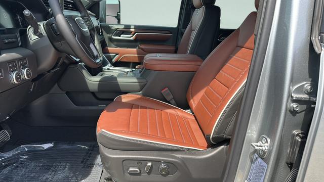 2026 GMC Sierra 2500HD Crew Cab, Standard Bed, Denali Ultimate, 4WD