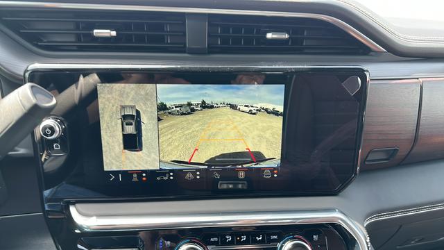 2026 GMC Sierra 2500HD Crew Cab, Standard Bed, Denali Ultimate, 4WD