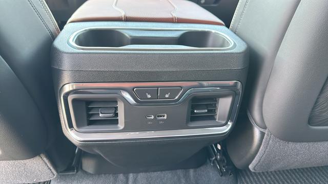 2026 GMC Sierra 2500HD Crew Cab, Standard Bed, Denali Ultimate, 4WD