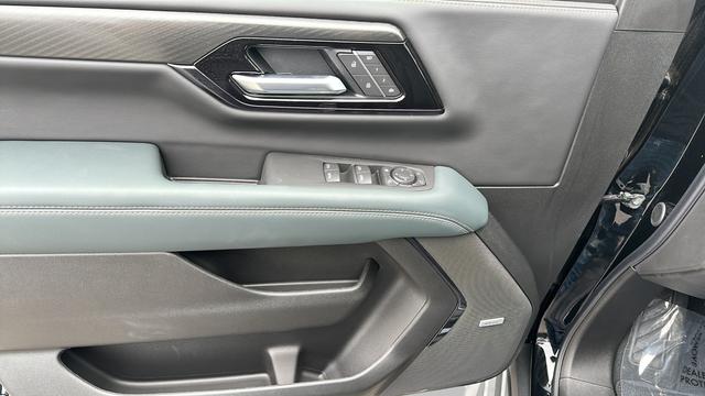2026 GMC Yukon 4WD AT4