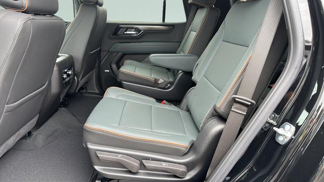 2026 GMC Yukon 4WD AT4