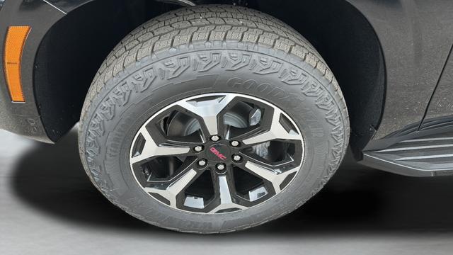 2026 GMC Yukon 4WD AT4