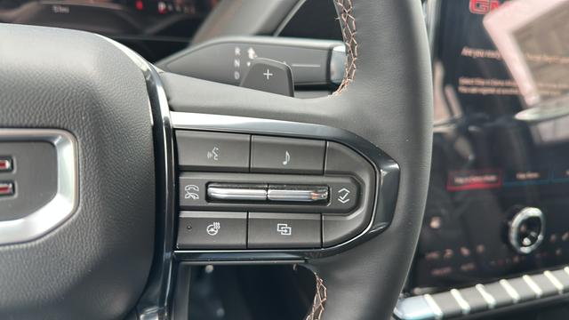 2026 GMC Yukon 4WD AT4