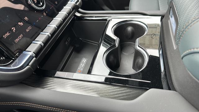 2026 GMC Yukon 4WD AT4