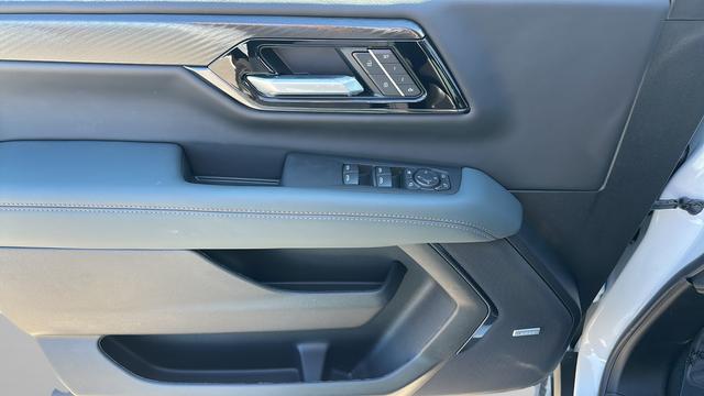 2026 GMC Yukon 4WD AT4