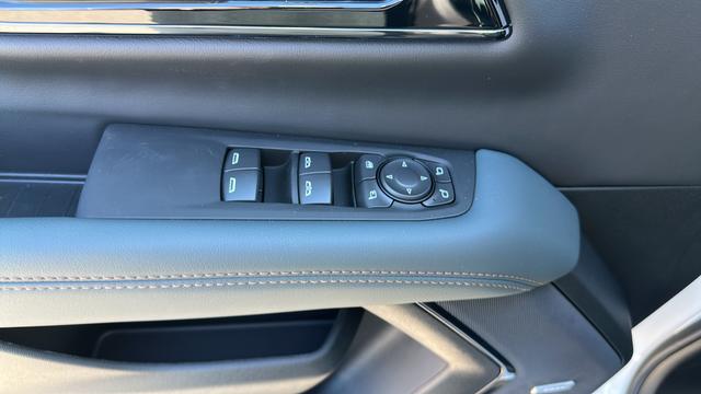 2026 GMC Yukon 4WD AT4