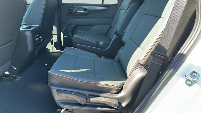 2026 GMC Yukon 4WD AT4