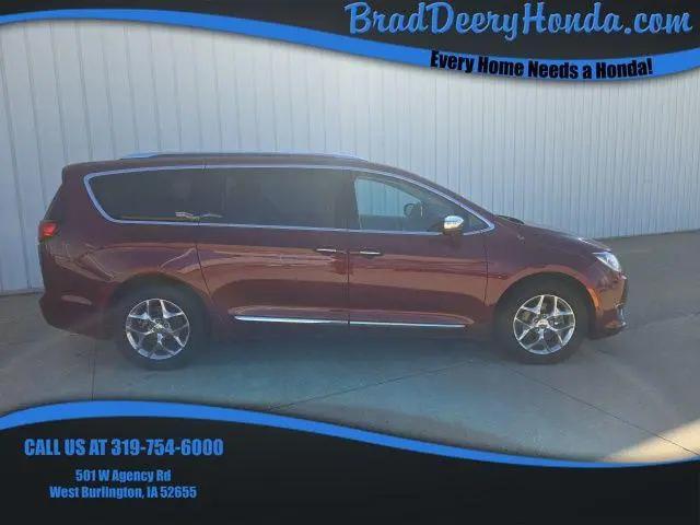 2017 Chrysler Pacifica Limited for sale in West Burlington, IA