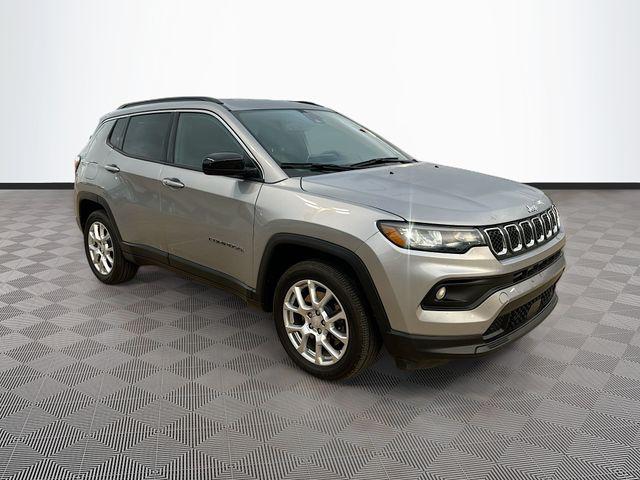 2024 Jeep Compass Latitude Lux
