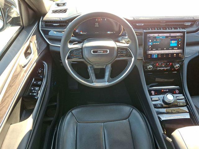 2023 Jeep Grand Cherokee L Overland 4x4
