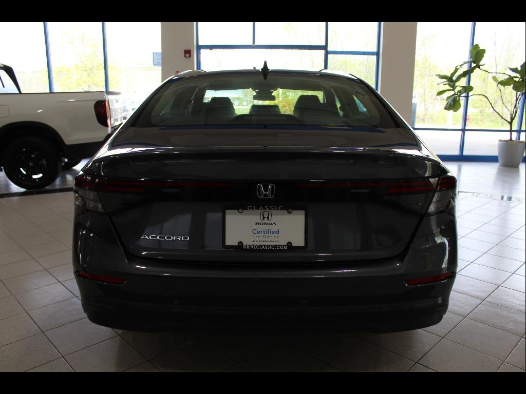 2025 Honda Accord SE - Photo 6