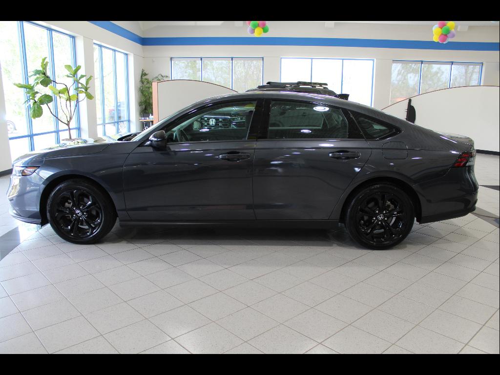 2025 Honda Accord SE - Photo 8