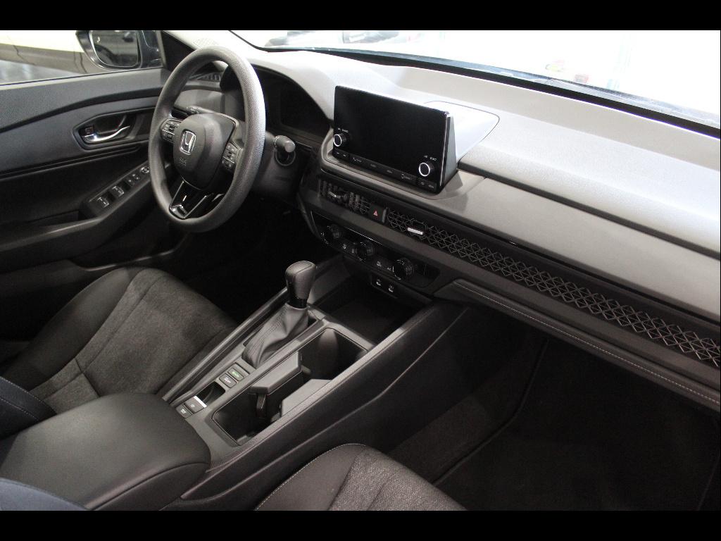 2025 Honda Accord SE - Photo 23