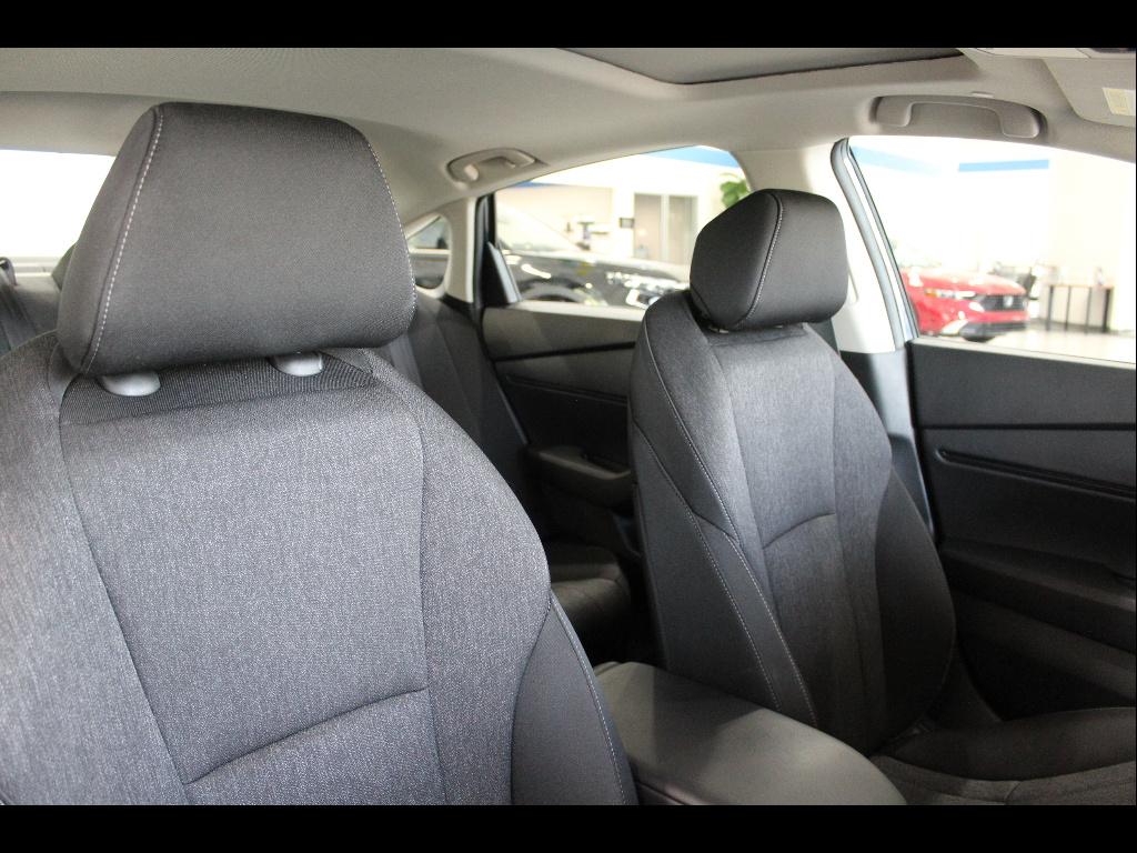 2025 Honda Accord SE - Photo 24