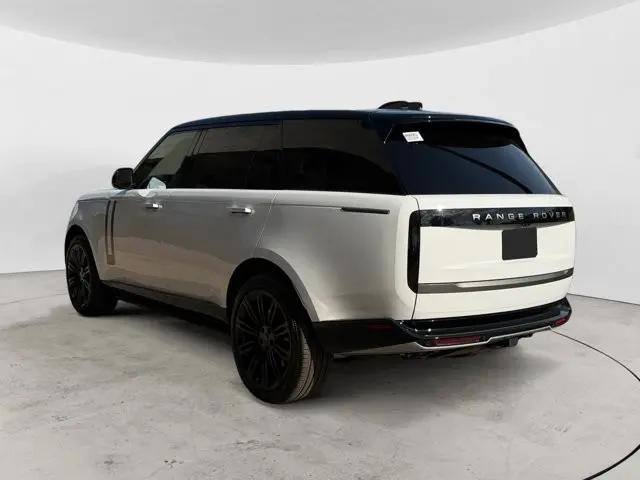 2026 Land Rover Range Rover P530 SE 7 Seat