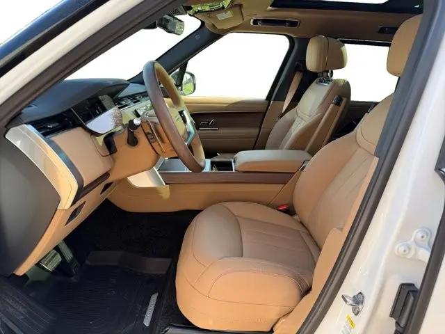 2026 Land Rover Range Rover P530 SE 7 Seat