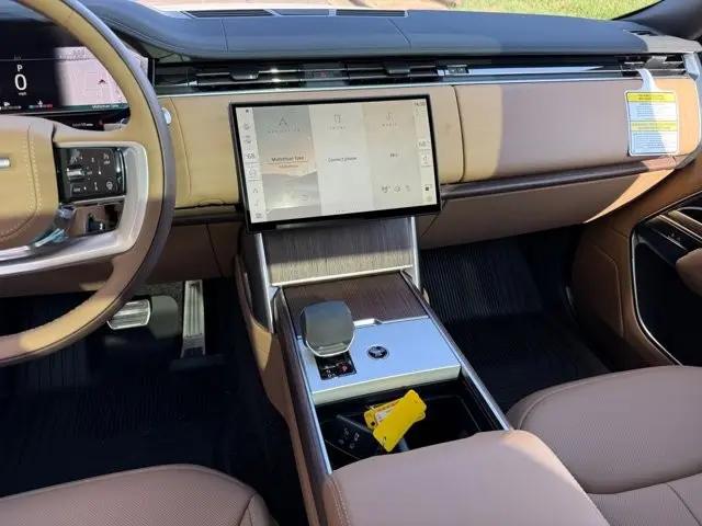 2026 Land Rover Range Rover P530 SE 7 Seat