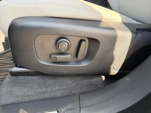 2026 Land Rover Range Rover Velar S