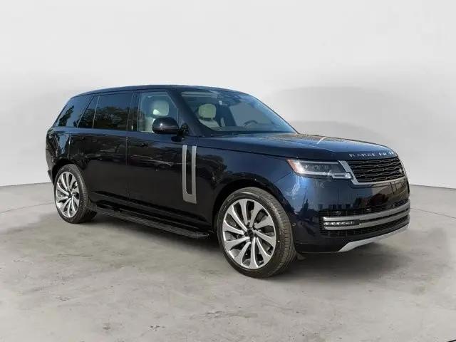 2026 Land Rover Range Rover P530 SE 7 Seat