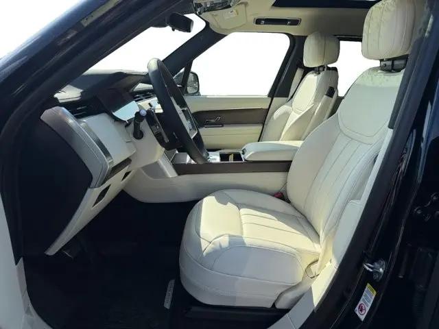 2026 Land Rover Range Rover P530 SE 7 Seat