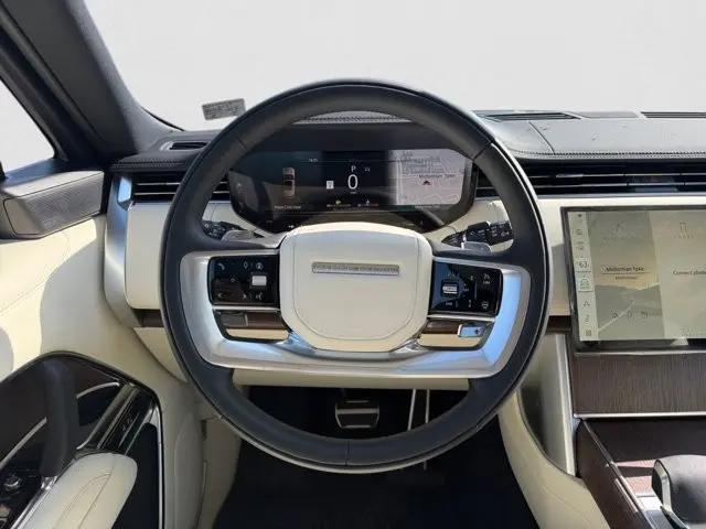 2026 Land Rover Range Rover P530 SE 7 Seat