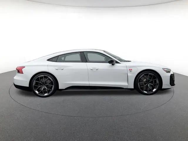 2026 Audi RS e-tron GT quattro