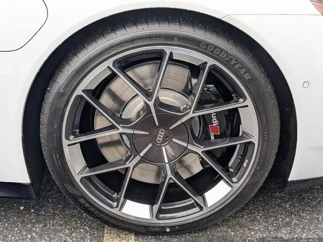 2026 Audi RS e-tron GT quattro