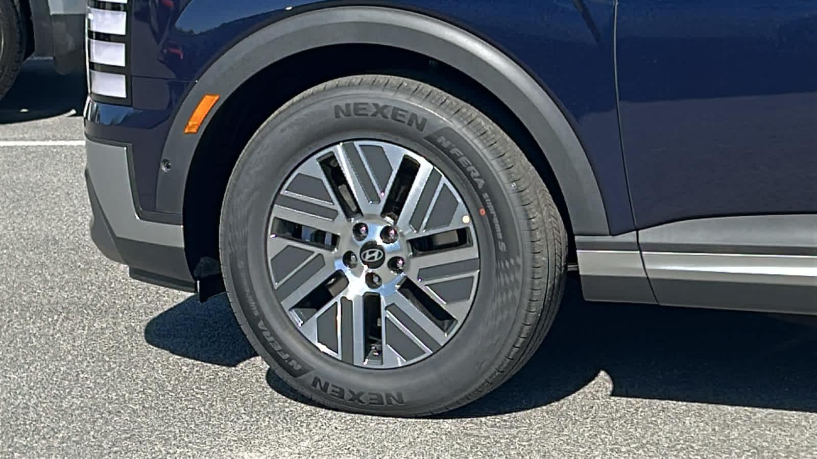 New 2026 Classy Blue Pearl Hyundai Blue SEL Premium 7P image 39