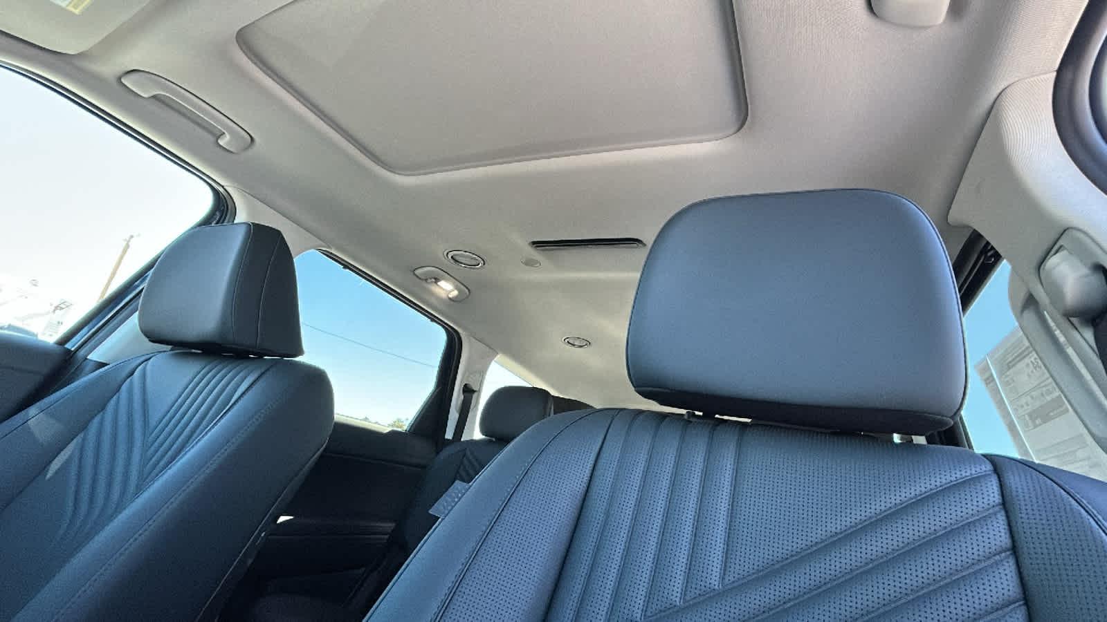 New 2026 Classy Blue Pearl Hyundai Blue SEL Premium 7P image 41