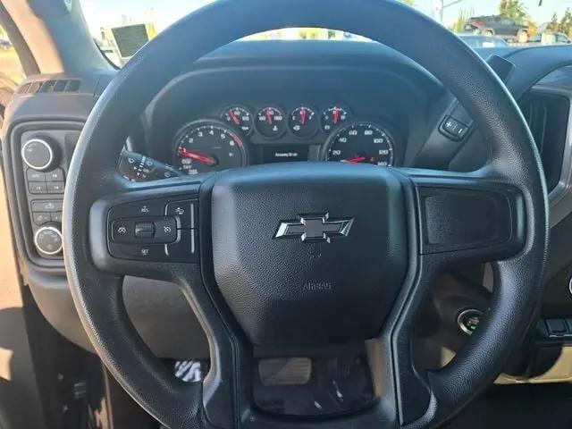 2022 Chevrolet Silverado 1500 4WD Crew Cab Short Bed Custom Trail Boss