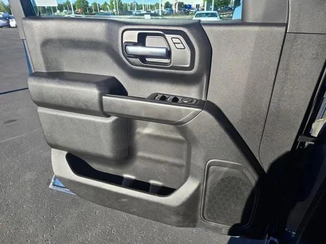 2022 Chevrolet Silverado 1500 4WD Crew Cab Short Bed Custom Trail Boss