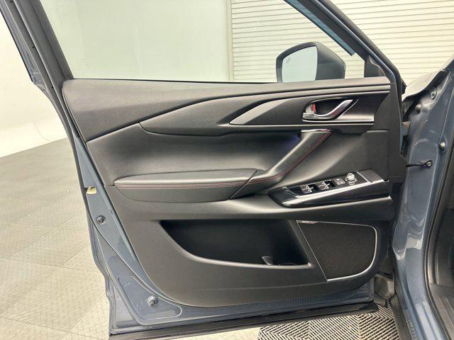 2023 Mazda CX-9 Carbon Edition