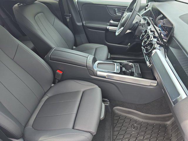 2025 Mercedes-Benz GLB GLB 250