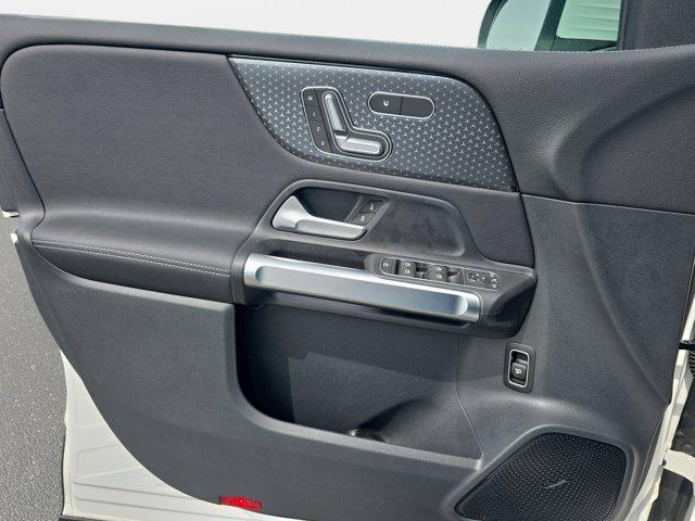 2025 Mercedes-Benz GLB GLB 250