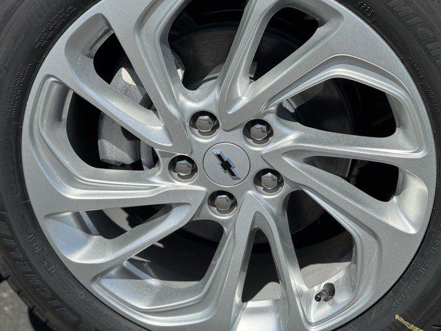 2027 Chevrolet Bolt LT FWD