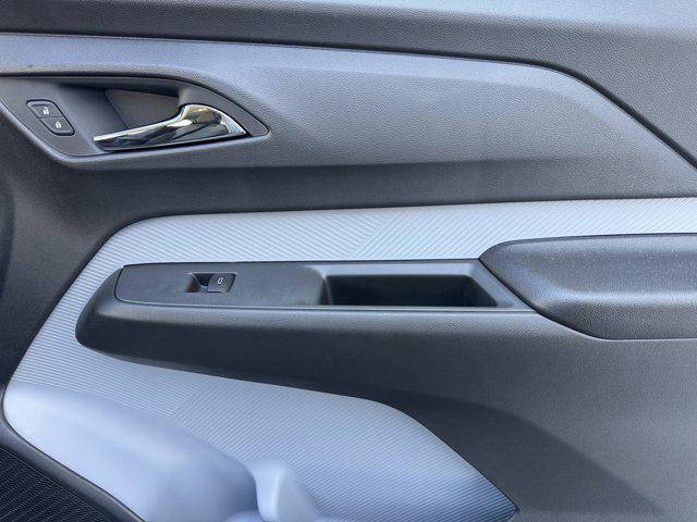 2027 Chevrolet Bolt LT FWD