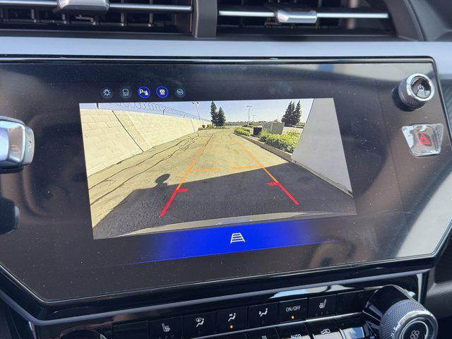 2027 Chevrolet Bolt LT FWD