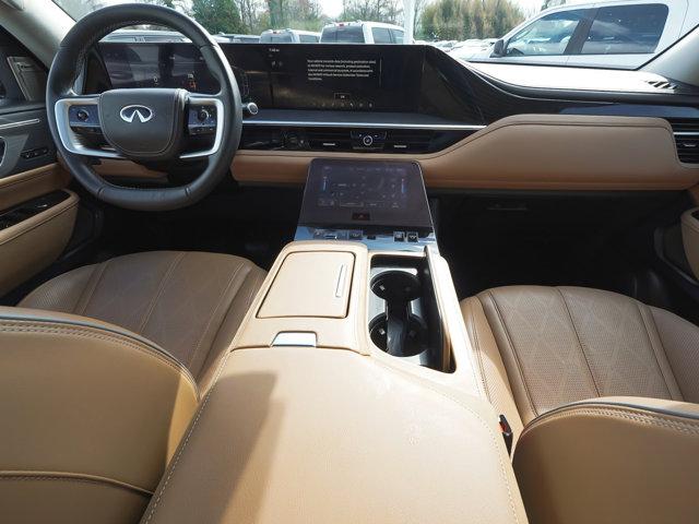 2025 INFINITI QX80 SENSORY AWD