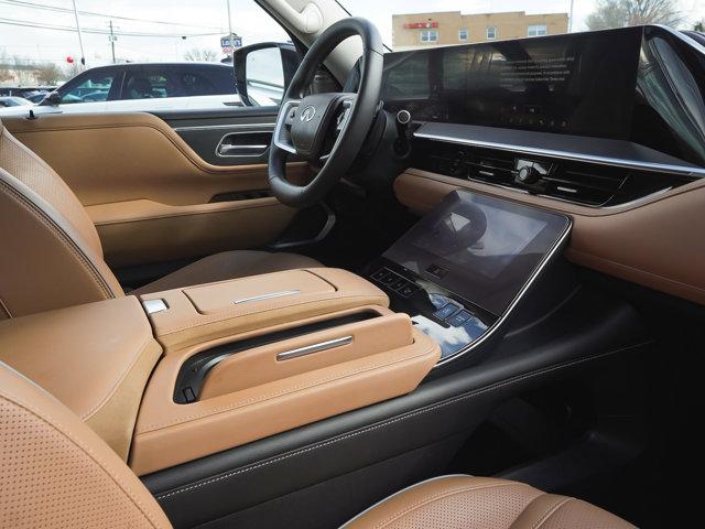 2025 INFINITI QX80 SENSORY AWD