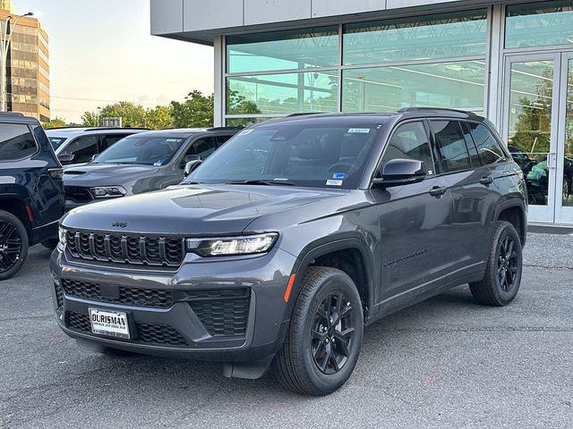2026 Jeep Grand Cherokee Altitude 4x4