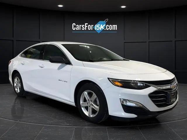 2020 Chevrolet Malibu FWD 1FL for sale in Plymouth, WI