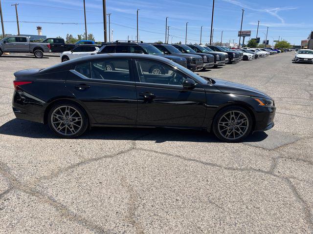 2023 Nissan Altima SR VC-Turbo FWD