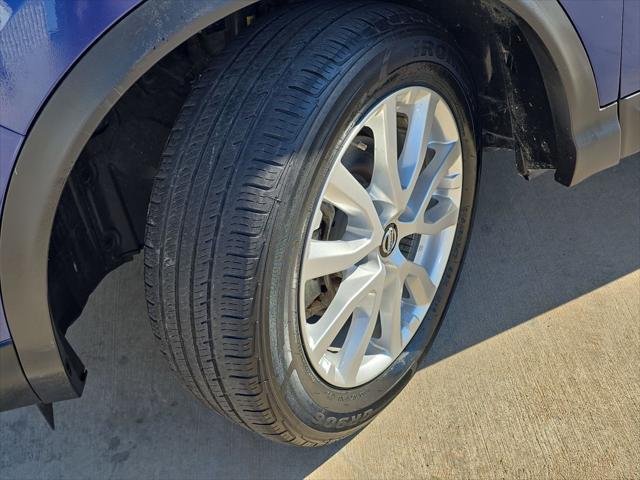 2022 Nissan Rogue Sport S FWD Xtronic CVT